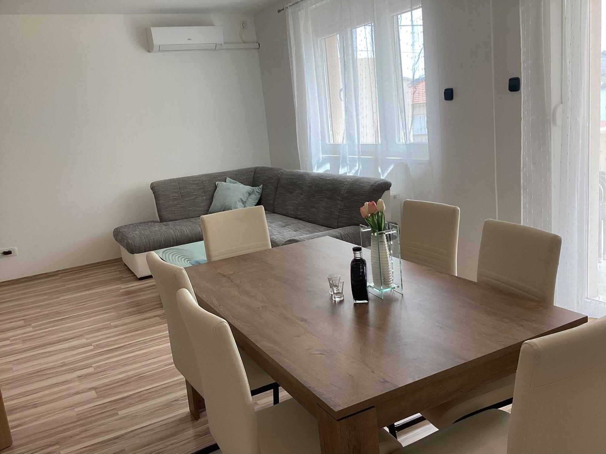 Apartments Ploka Okrug Gornji Exterior photo